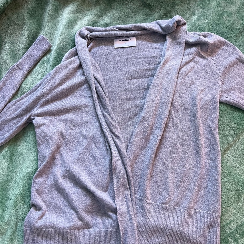 Old navy sweater